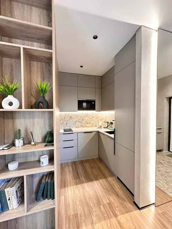 Апартаменты с балконом в центре курортной зоны