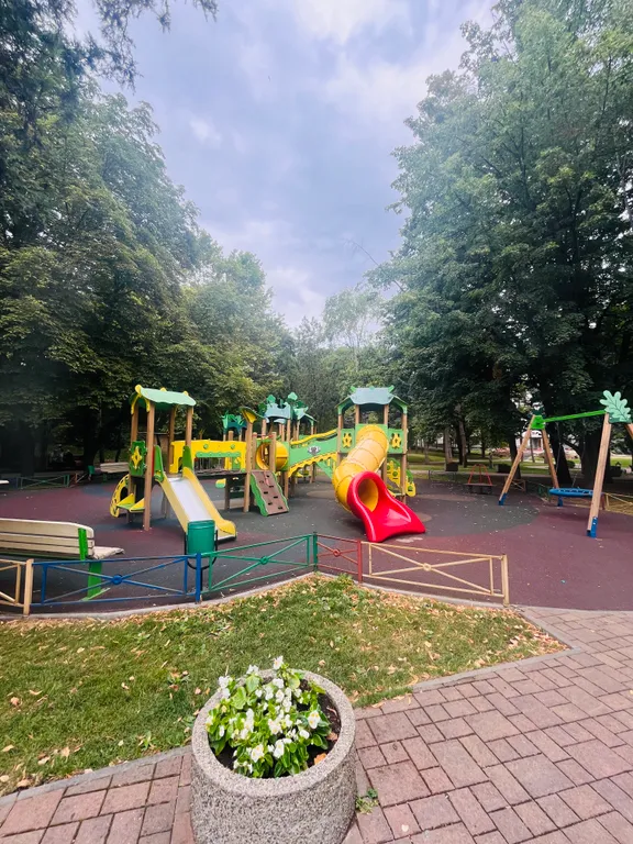 Уютная квартира в центре города, с видом на парк