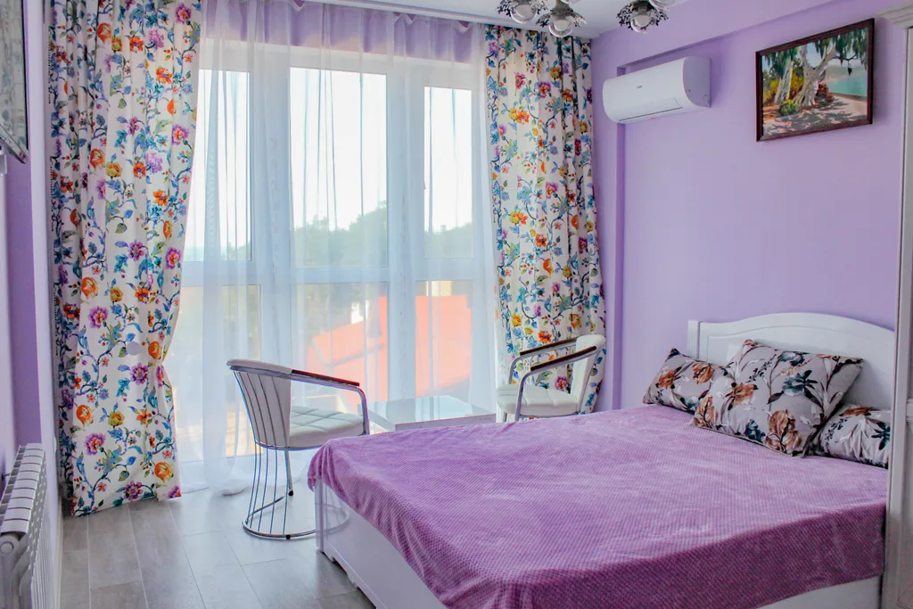 Квартира Квартира Лаванда, 3-комнатный апартамент с великолепным видом на море — Геленджик