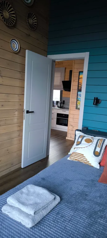 Современный 2-комнатный дом на слиянии рек Тихий берег