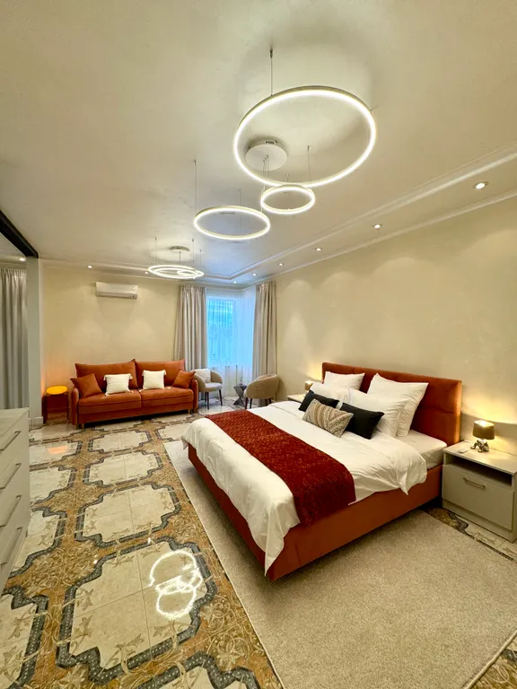 Квартира с открытой террасой и видом на озеро