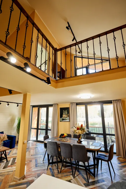 Уютный двухэтажный дом