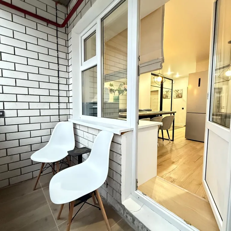 Уютнaя, солнечная квaртира в новoм домe, рядом с ФОК