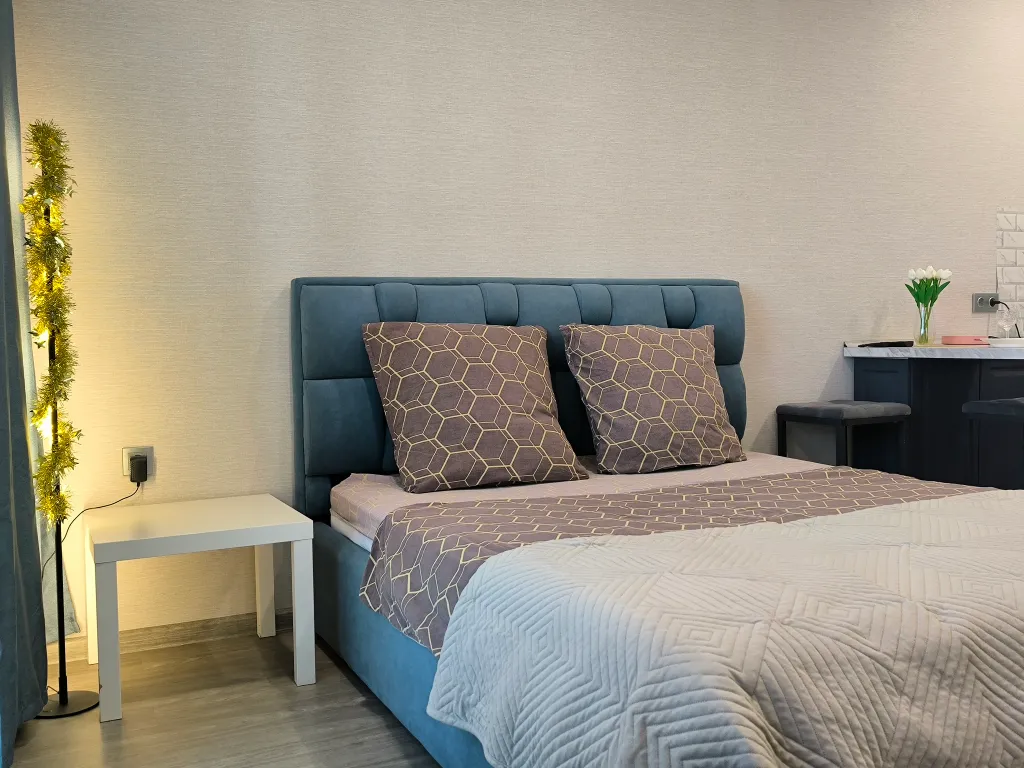 Квартира Студия с видом на реку — аренда посуточно в Омск