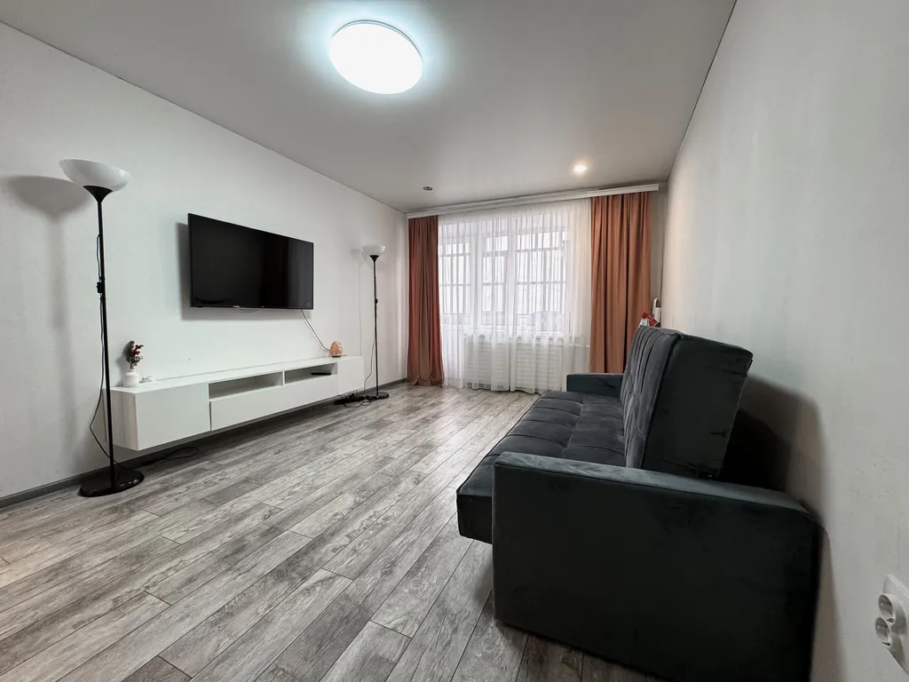 Уютная однокомнатная квартира с ремонтом — аренда посуточно в Октябрьский