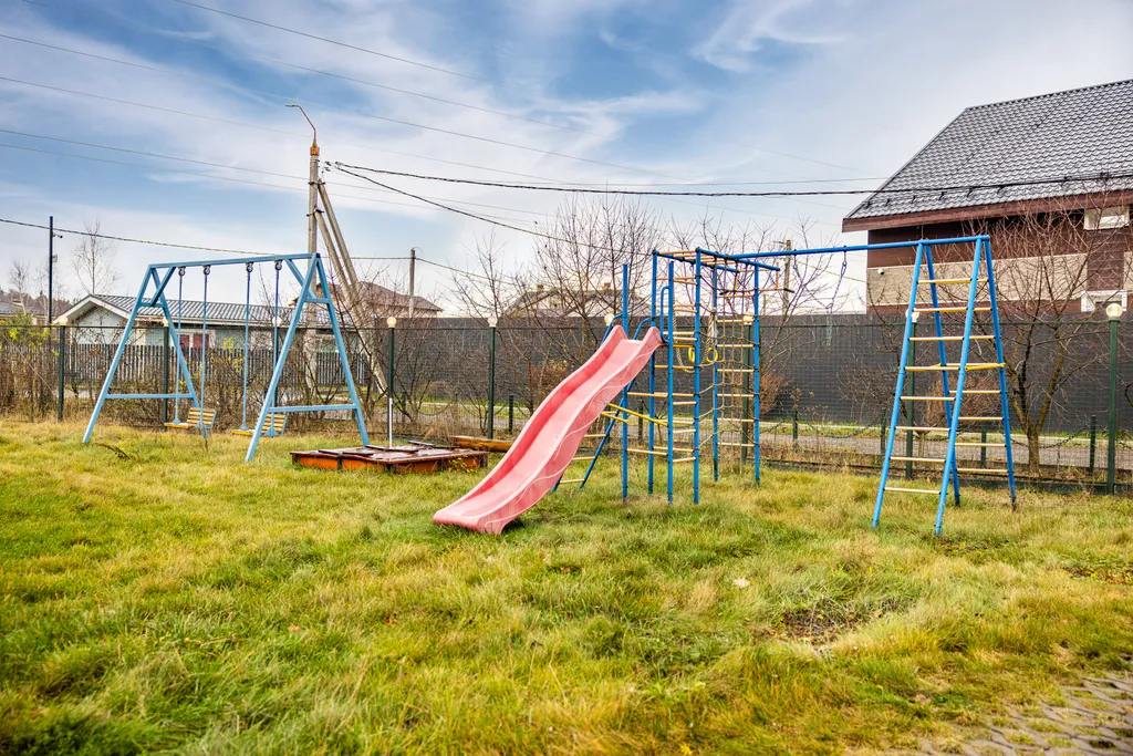 Просторный коттедж с бильярдом и сауной