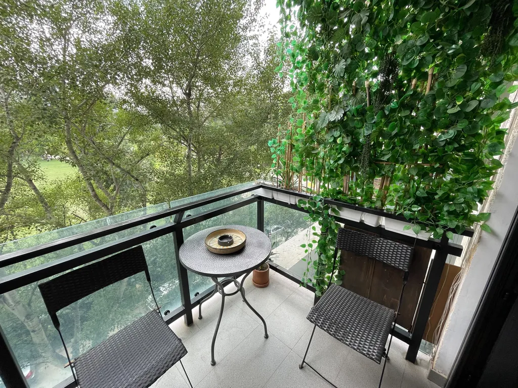 Green Flat7a in Mziuri Park