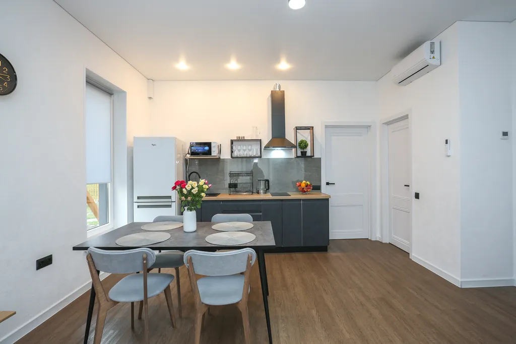 Дом у озера Белая Дача