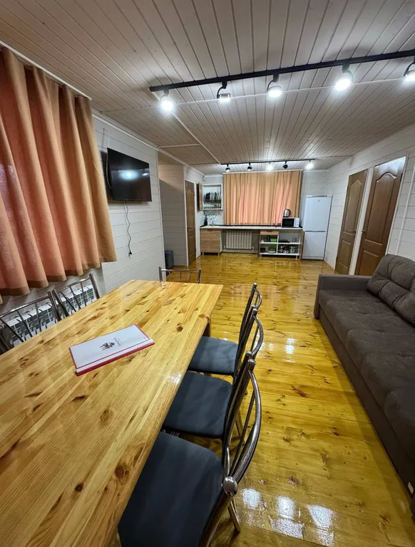 Коттедж Дом на набережной пруда 8/2 — аренда посуточно в Тула