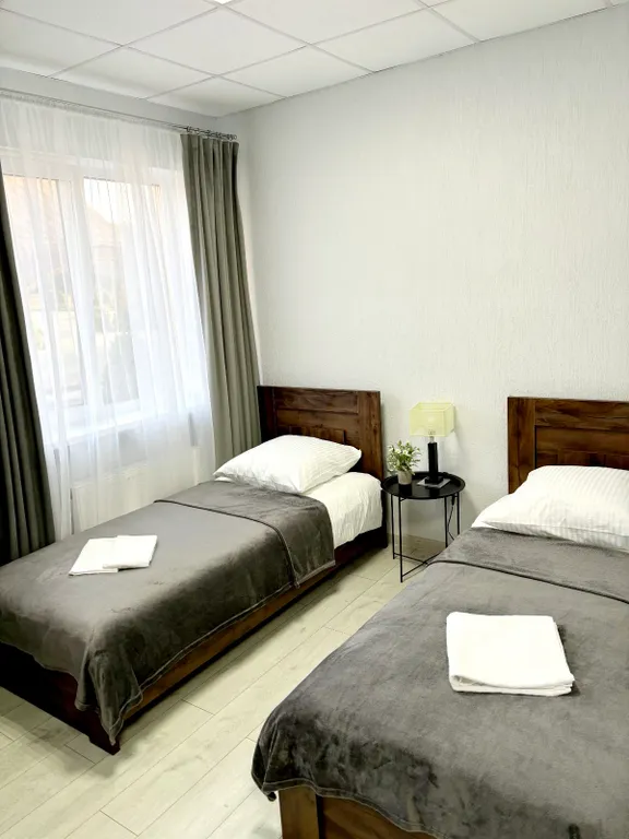 Уютные апартаменты с видом на церковь и на лес