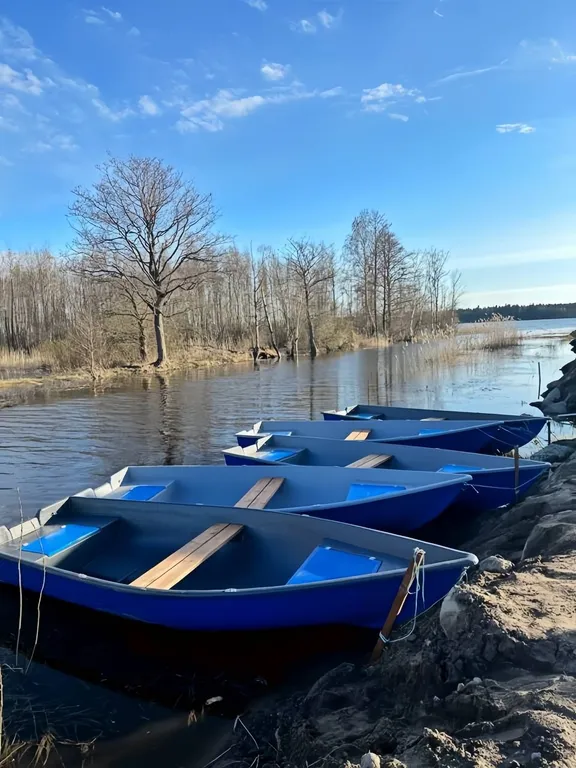 Номер в доме на речке