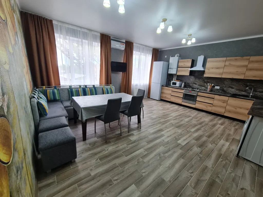 Дом у моря с автостоянкой