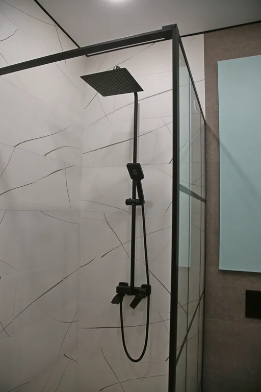 Квартира Апартаменты "Малевич" - мята лаванда и горький шоколад в интерьере — Калининград