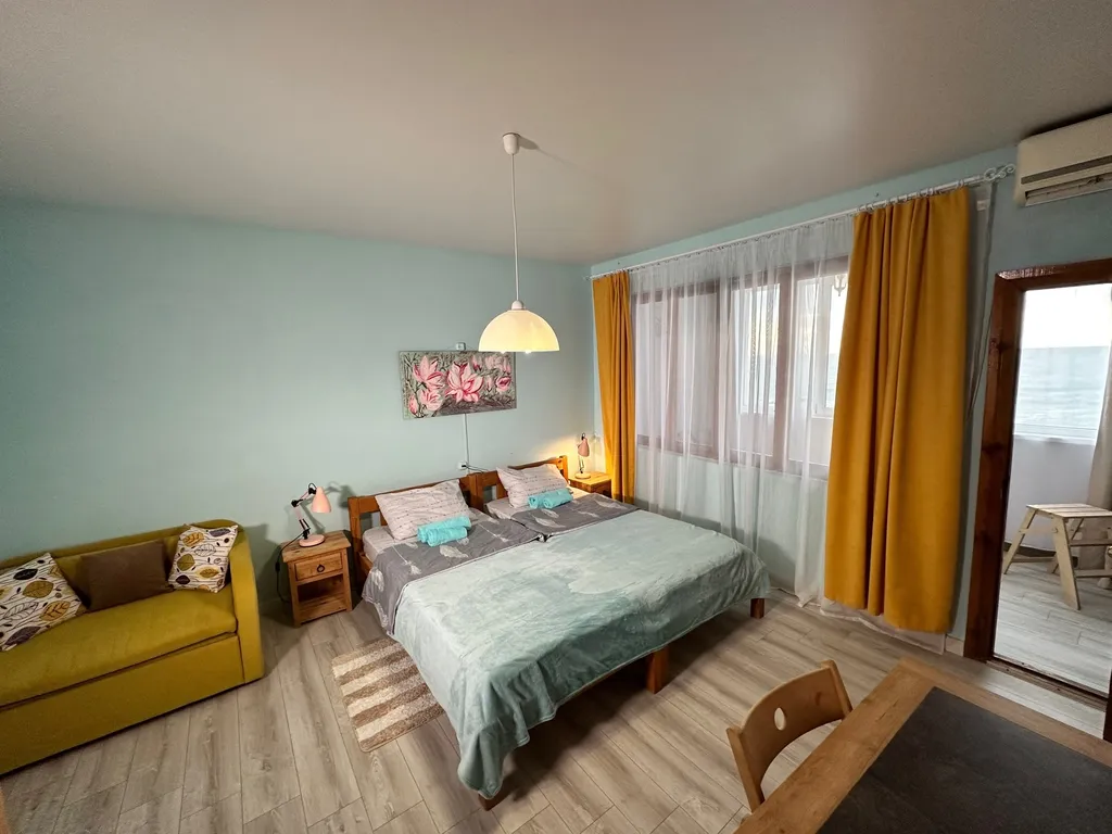 4-комнатная Квартира