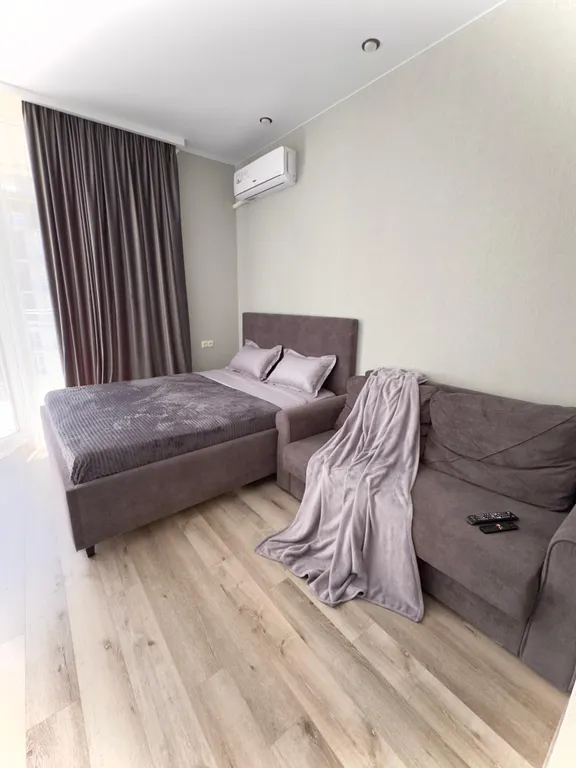 Квартира Большая студия с балконом и видом на горы — аренда посуточно в Ольгинка