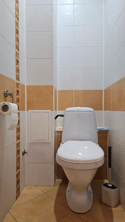 Тихая квартира в самом центре с видом на сквер