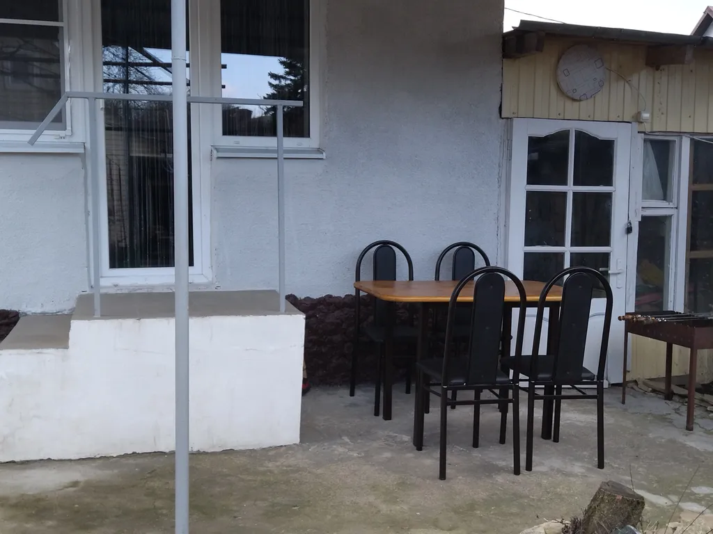 Дом около озера