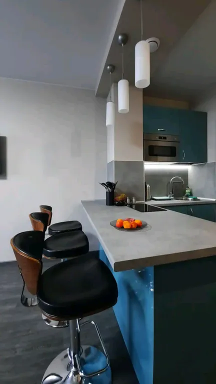 Квартира у моря в 5 минутах езды от вокзала и 10 от аэропорта