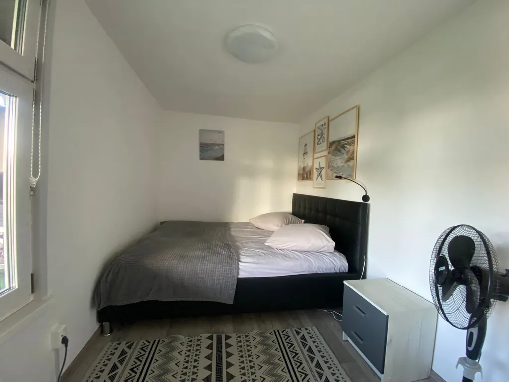 Домик у реки на первой линии