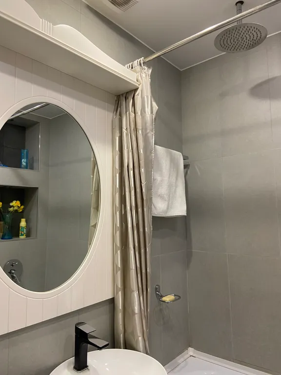 У леса, с ремонтом и 2 кроватями Переезжайте с одним чемоданом!