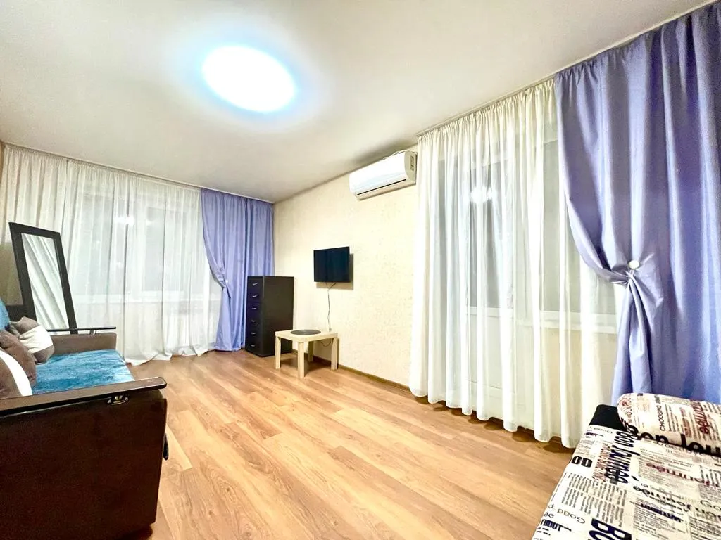 Уютная чистая квартира в центре — аренда посуточно в Новокузнецк