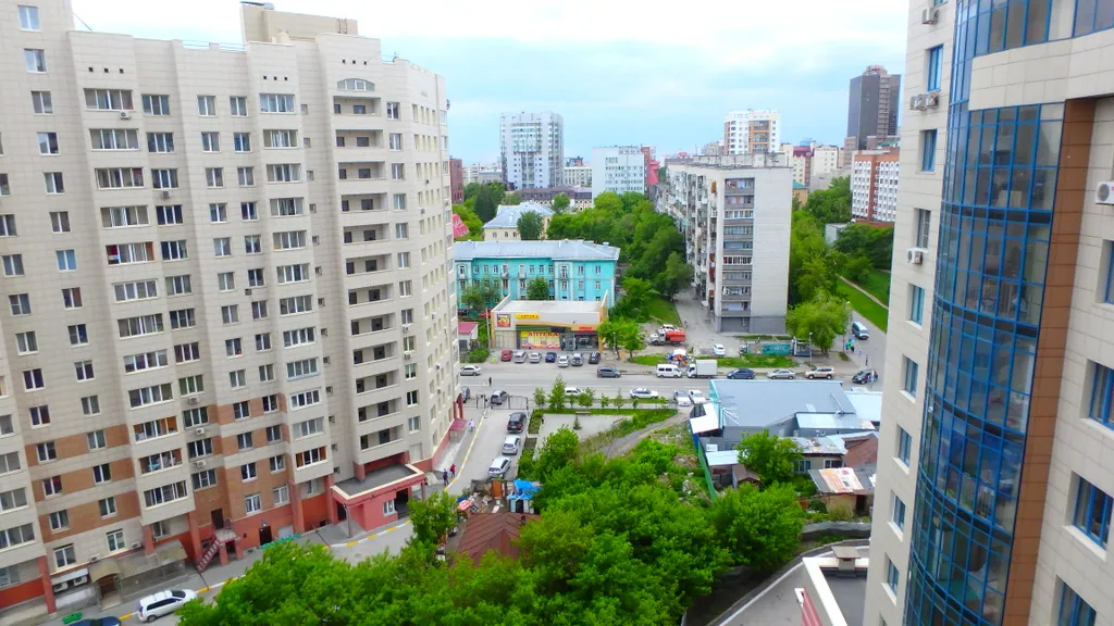 Элитная в центре, метро площадь Ленина, рядом аква-парк, зоопарк, тц аура, парк