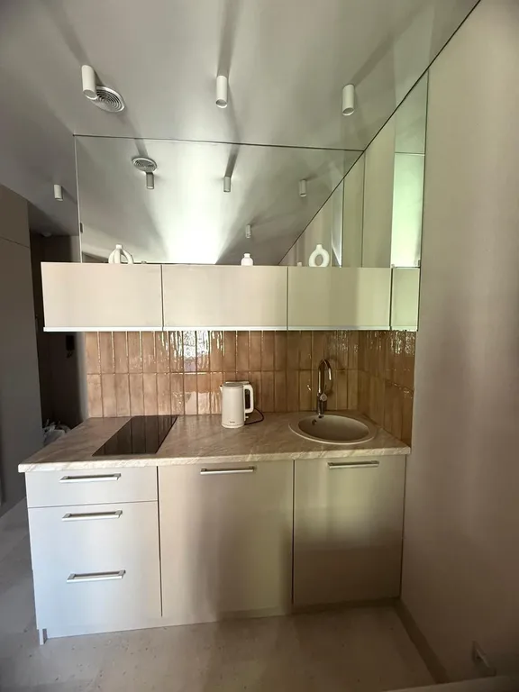 Студия УНИК АПАРТ на Космической рядом с Ледовой Ареной Груздева