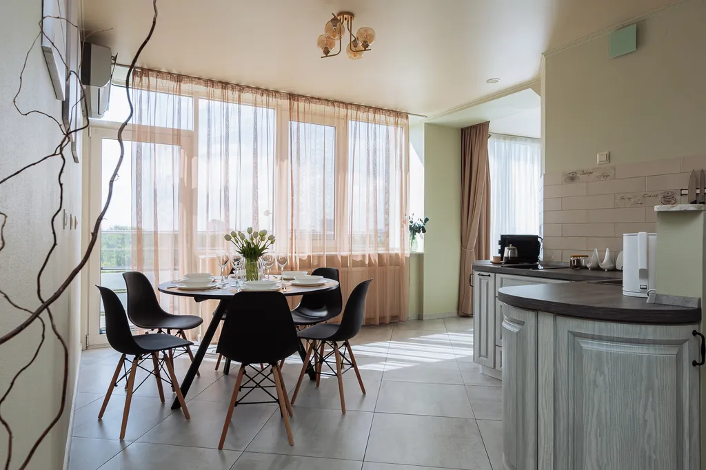 Очень большая квартира на берегу озера рядом с островом Канта