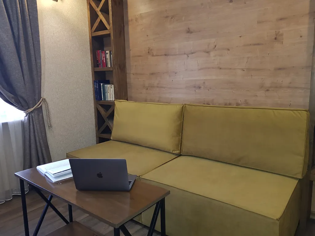 Шале с камином в центре города