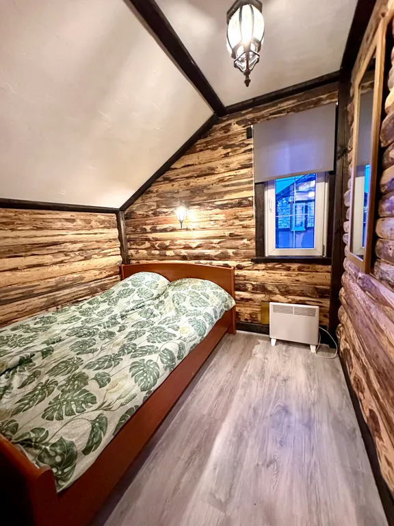 Коттедж с дизайнерской отделкой и камином