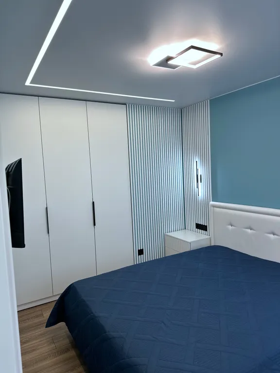 Квартира 3-комнатная дизайнерская квартира-комфорт с балконом в центре — Кронштадт