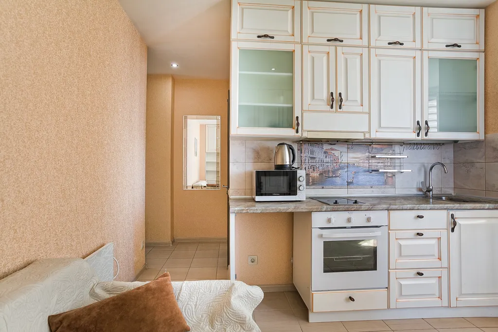 Стильная квартира-студия с  красивым видом на море в Мисхоре