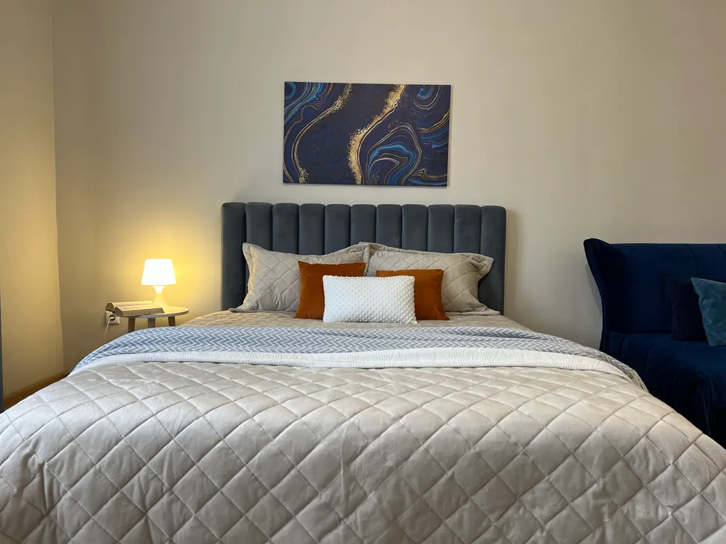 Уютная студия рядом с площадью советов. Без оплаты за финальную уборку