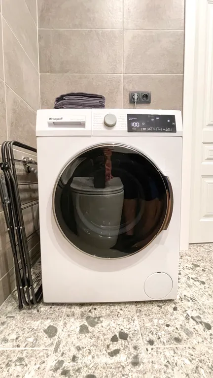 Слоники с видом на море Пик Южный