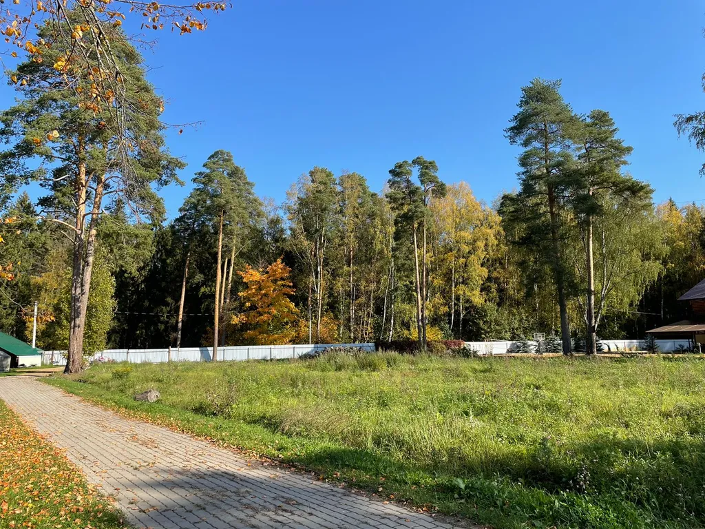 Дом на берегу реки Волга