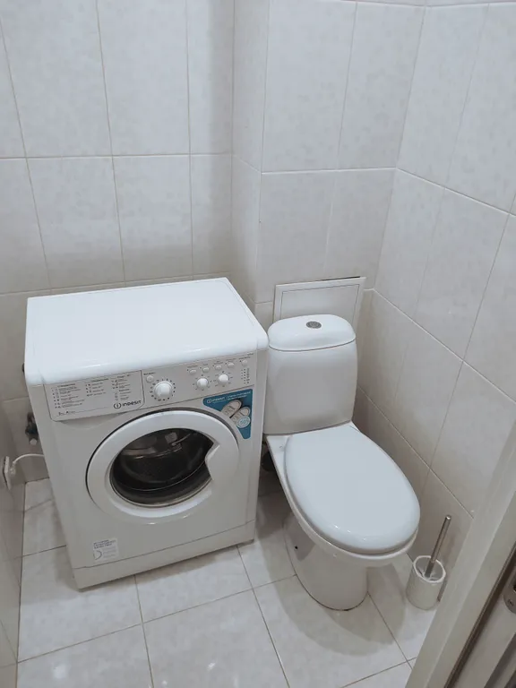 Квартира с 2 отдельными спальнями и кухней-гостинной недалеко от моря