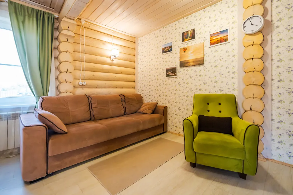 Уютные апартаменты 80 м² c 3-мя спальнями и камином в деревянном доме