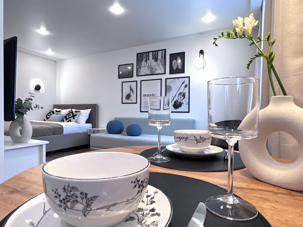 Квартира Квартира Исторический центр и атмосфера парижского стиля — Новосибирск