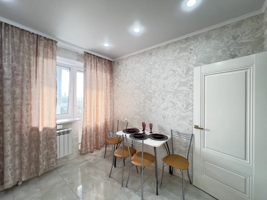 Двухкомнатная в центре