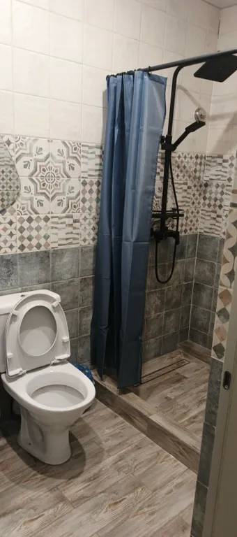 Срубовый дом на берегу Волги