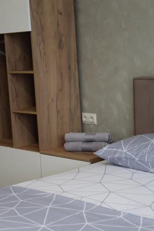 Большой дом с 5 изолированными комнатами в центре