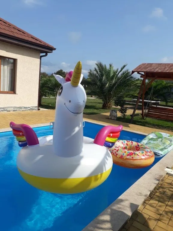 Вилла с бассейном