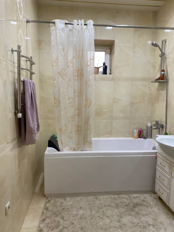 Коттедж с бассейном у Каспия