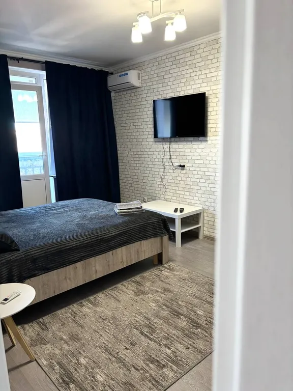 Квартира у озера