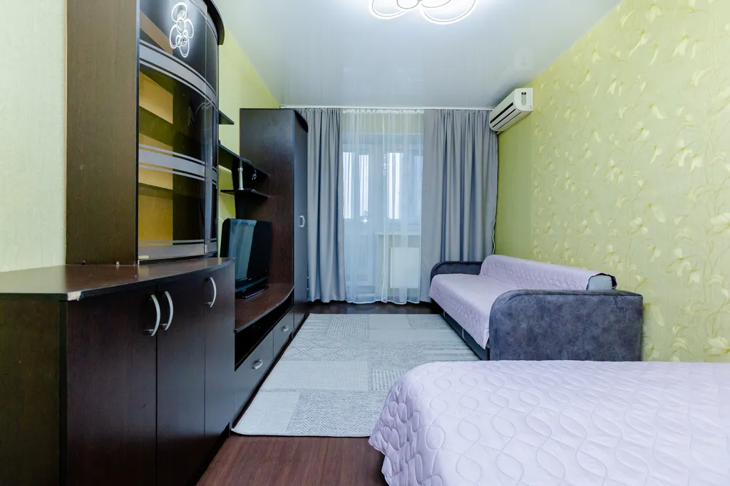 1-комнатная квартира 90