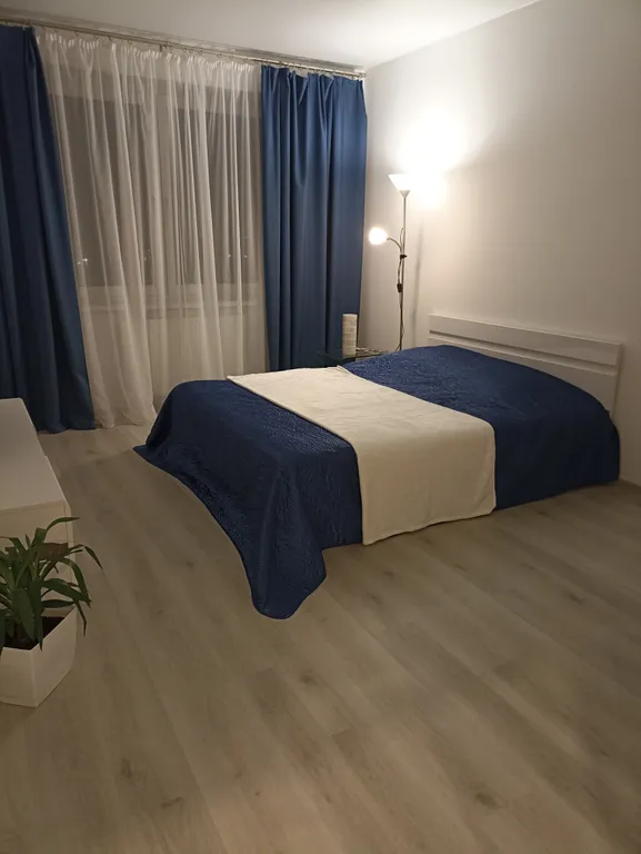 Светлая и уютная квартира — аренда посуточно в Калининград