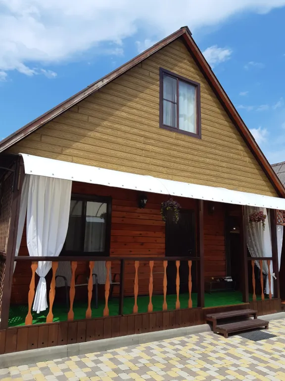 Уютный семейный домик на берегу моря