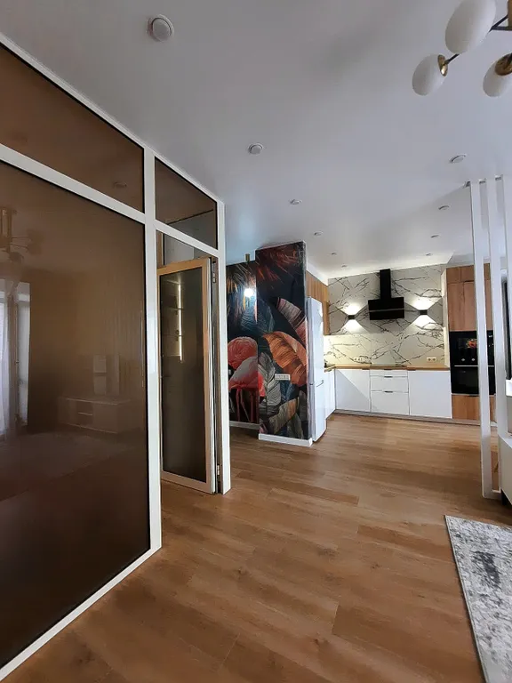 Уютная евродвушка в центре — до 4 гостей, Wi‑Fi, закрытая парковка.