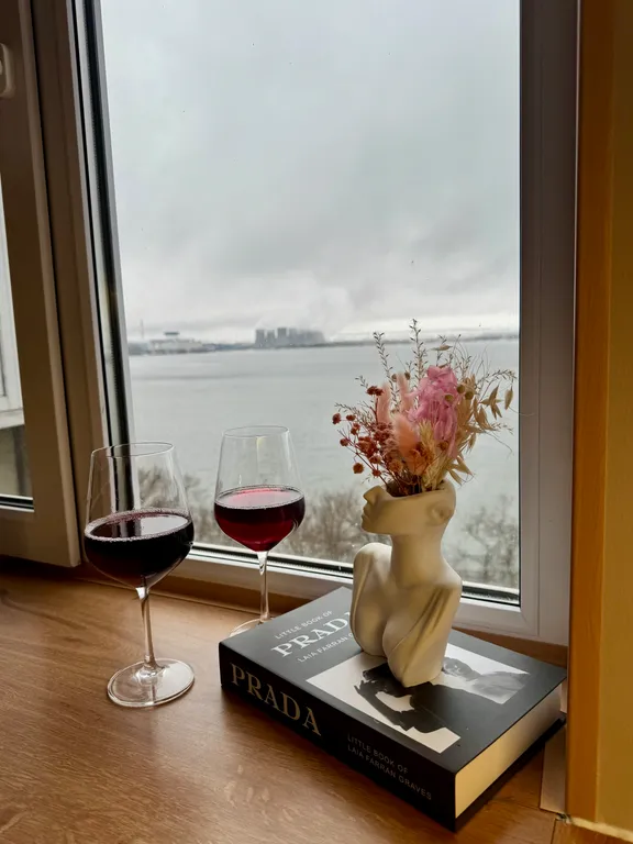 Видовая квартира на набережной! Вид на Море и НВАЭС!Кровать King Size