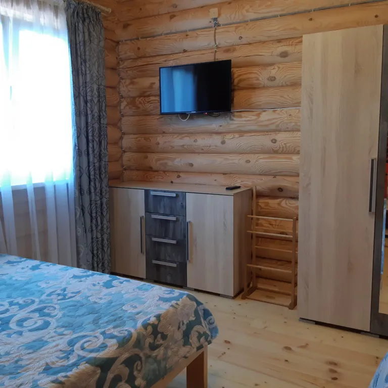 Коттедж Уютный домик со своим двориком — Кучугуры